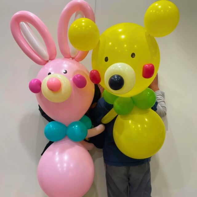 感謝祭まであと2日！！

毎年お子様に大人気のバルーンアート体験🎈(要予約)、
スーパーボールすくい、手形プレート、
ご家族でも大人の方のみでもお楽しみいただけるキッチンフォーラム🍕(要予約)！

その他お楽しみイベントが盛りだくさん♪
雨模様が予想されますが、スタッフ一同お待ちしております😀

#アズマ四国感謝祭
#リフォーム #阿南市
#徳島県 #バルーンアート